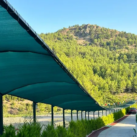 Βίλα Cesur C4 Oezel Havuzlu *